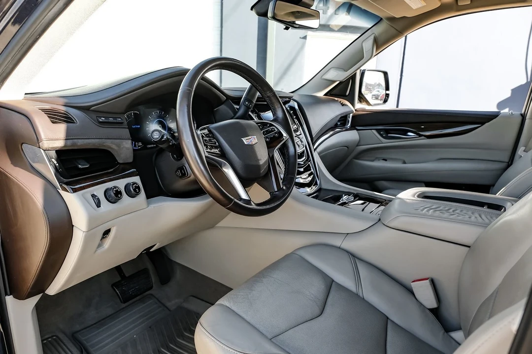 2017 Cadillac Escalade 4th Gen - Image 4 of 21