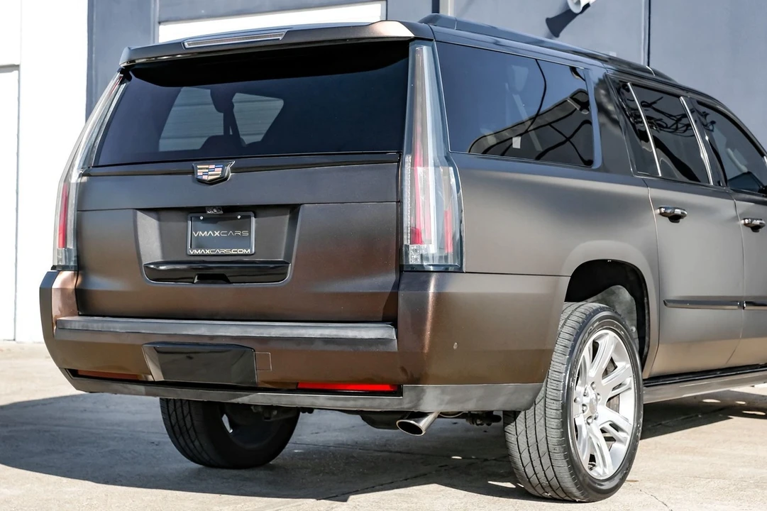 2017 Cadillac Escalade 4th Gen - Image 12 of 21