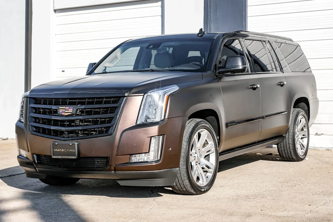 2017 Cadillac Escalade 4th Gen - Image 2 of 21