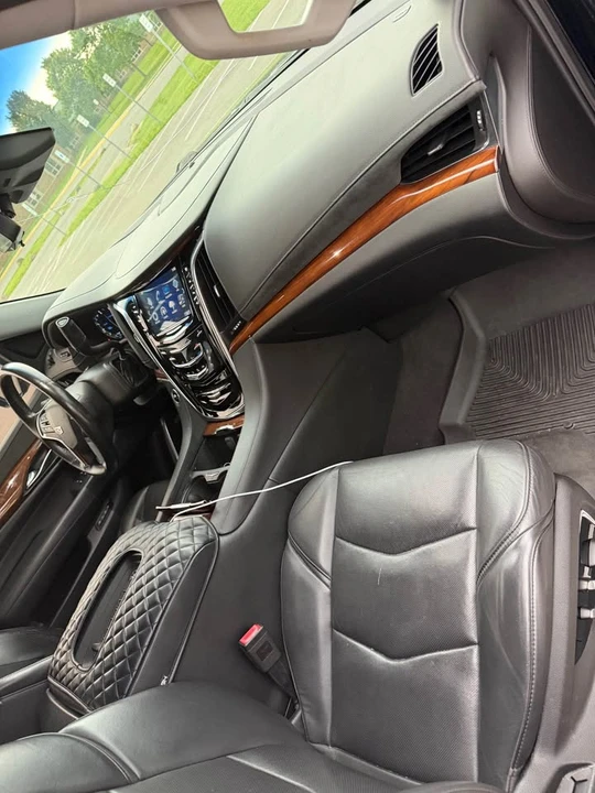 2017 Cadillac Escalade 4th Gen - Image 14 of 19