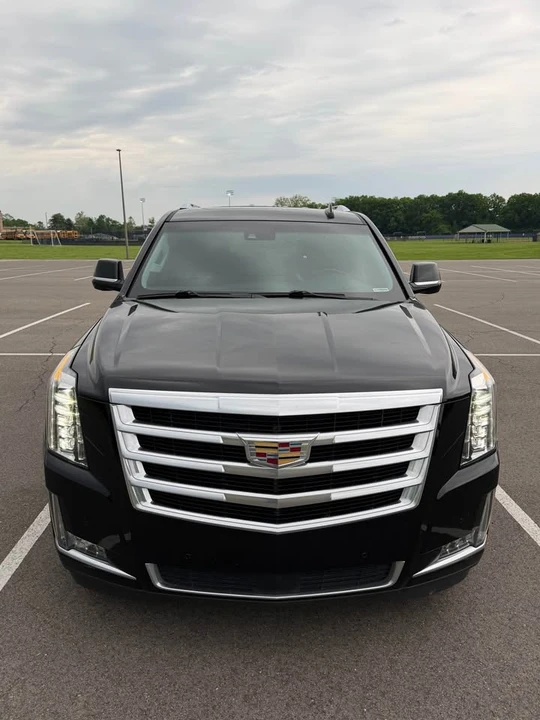 2017 Cadillac Escalade 4th Gen - Image 2 of 19