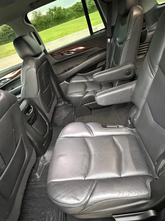 2017 Cadillac Escalade 4th Gen - Image 15 of 19
