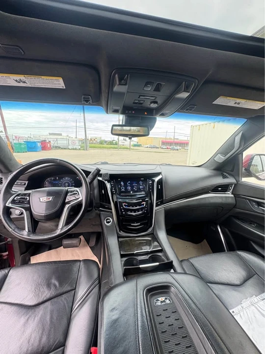 2017 Cadillac Escalade 4th Gen - Image 12 of 17