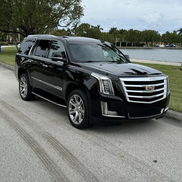 2017 Cadillac Escalade 4th Gen - Image 2 of 21