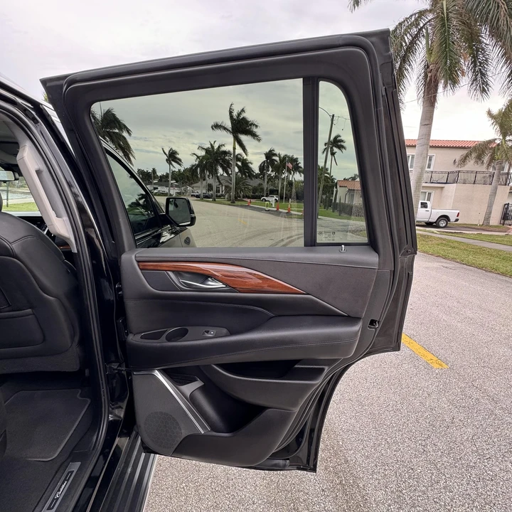 2017 Cadillac Escalade 4th Gen - Image 16 of 21
