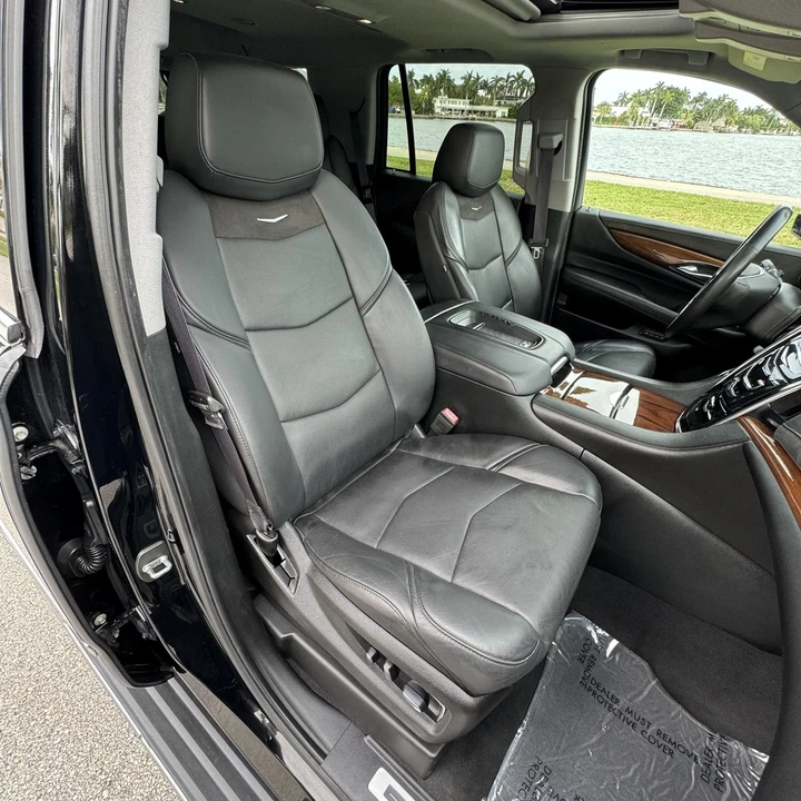 2017 Cadillac Escalade 4th Gen - Image 18 of 21