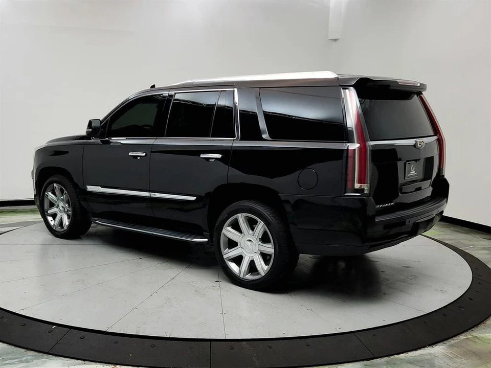2017 Cadillac Escalade 4th Gen - Image 7 of 12
