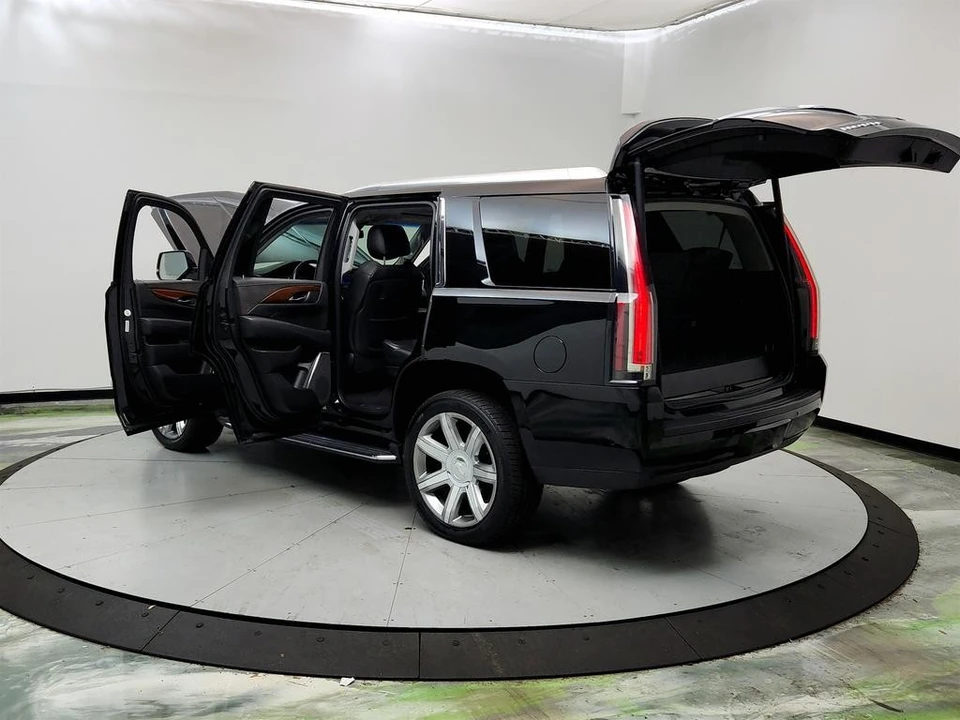 2017 Cadillac Escalade 4th Gen - Image 12 of 12