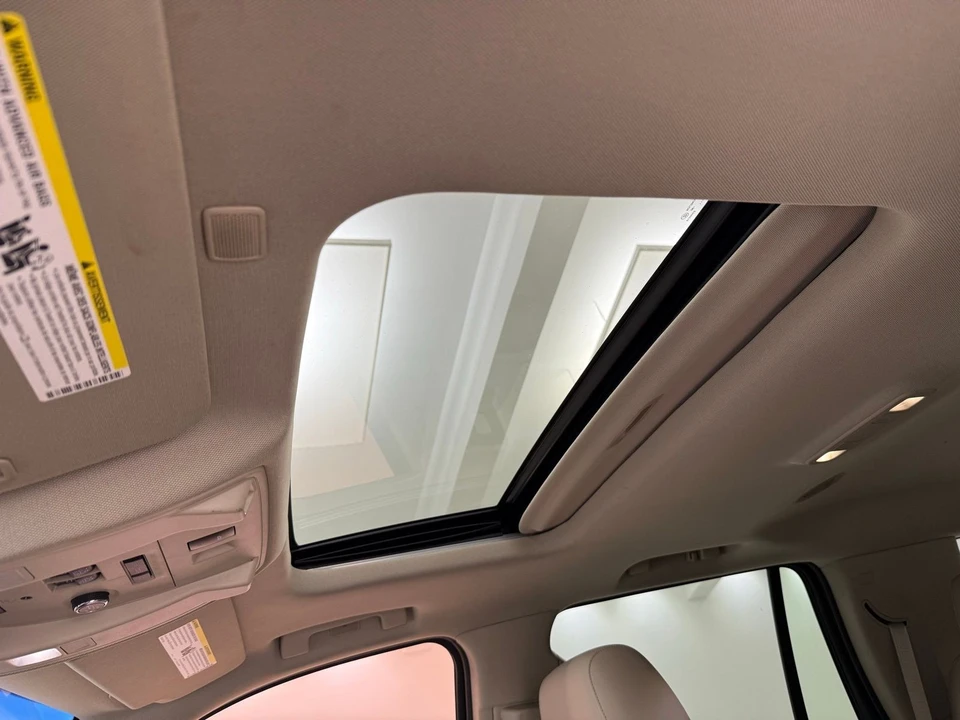 2017 Cadillac Escalade 4th Gen - Image 17 of 21