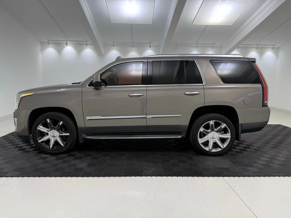 2017 Cadillac Escalade 4th Gen - Image 5 of 21