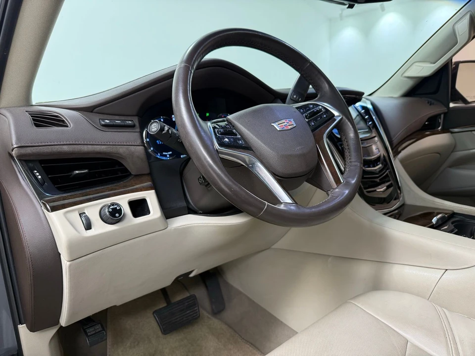 2017 Cadillac Escalade 4th Gen - Image 15 of 21
