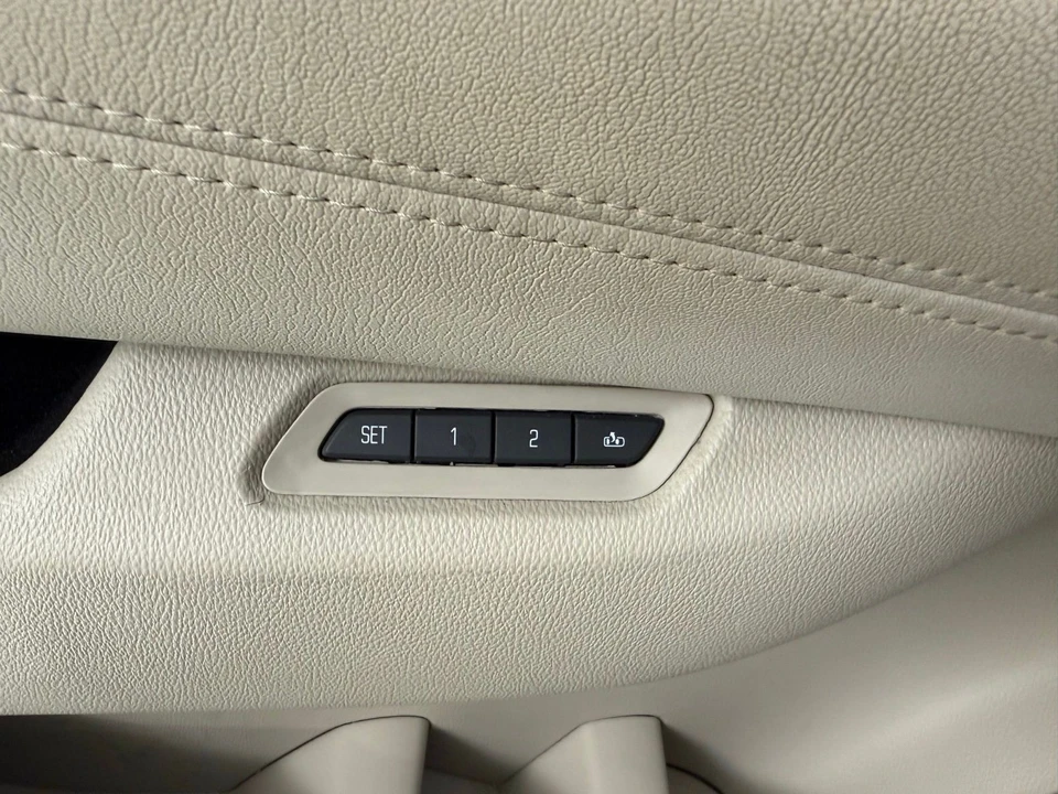 2017 Cadillac Escalade 4th Gen - Image 13 of 21