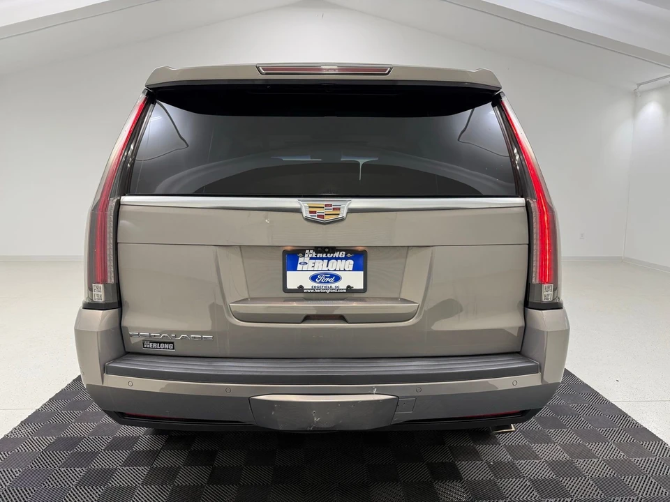 2017 Cadillac Escalade 4th Gen - Image 7 of 21