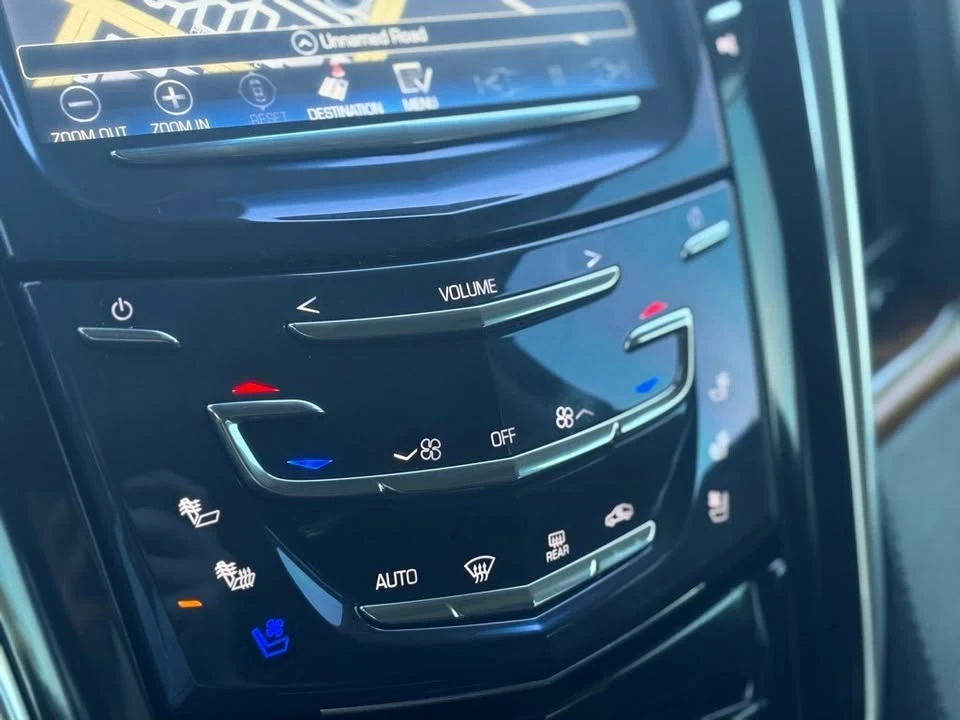 2017 Cadillac Escalade 4th Gen - Image 15 of 19