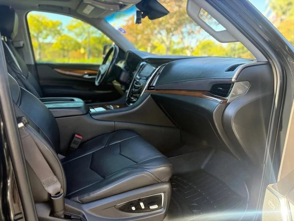 2017 Cadillac Escalade 4th Gen - Image 11 of 19