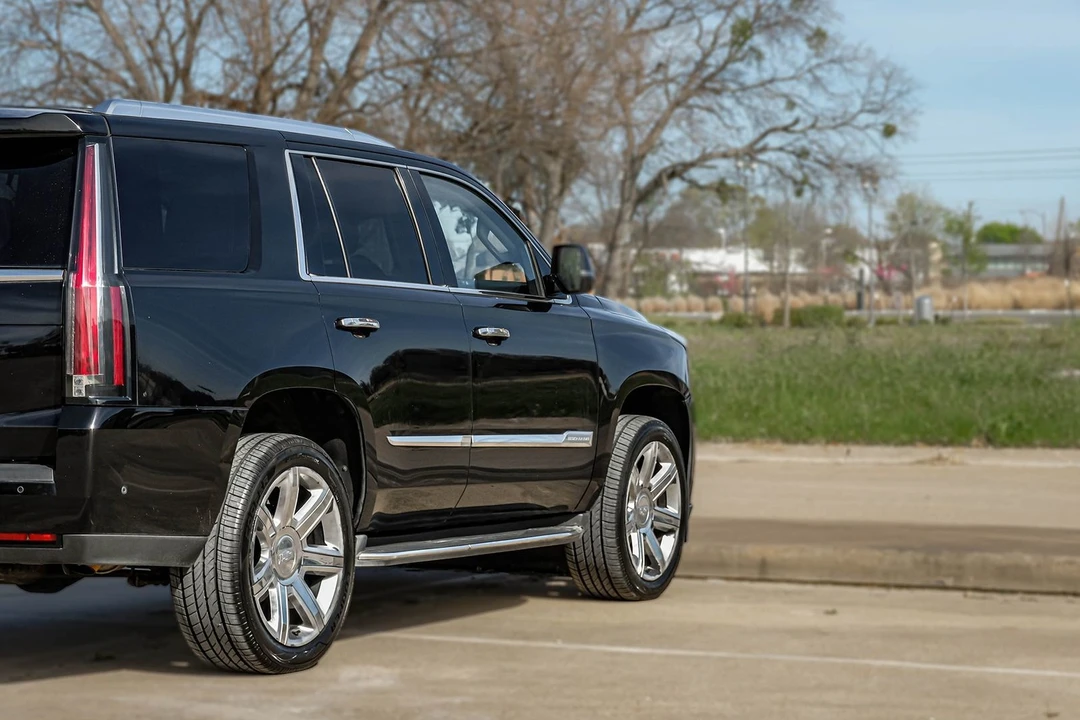2017 Cadillac Escalade 4th Gen - Image 13 of 31