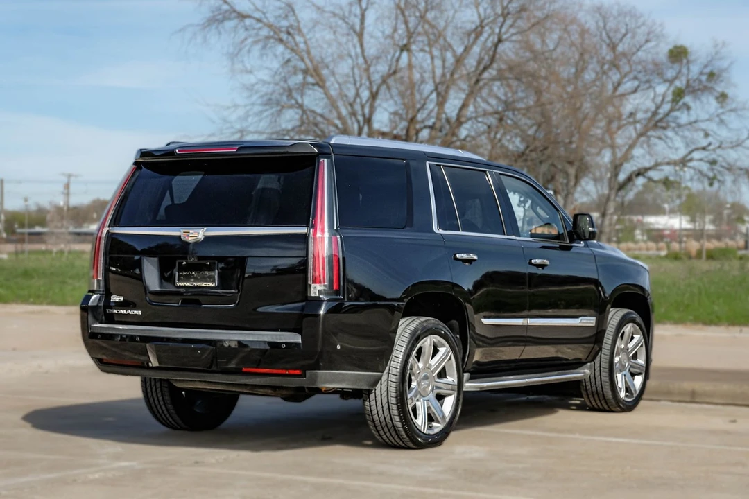 2017 Cadillac Escalade 4th Gen - Image 11 of 31