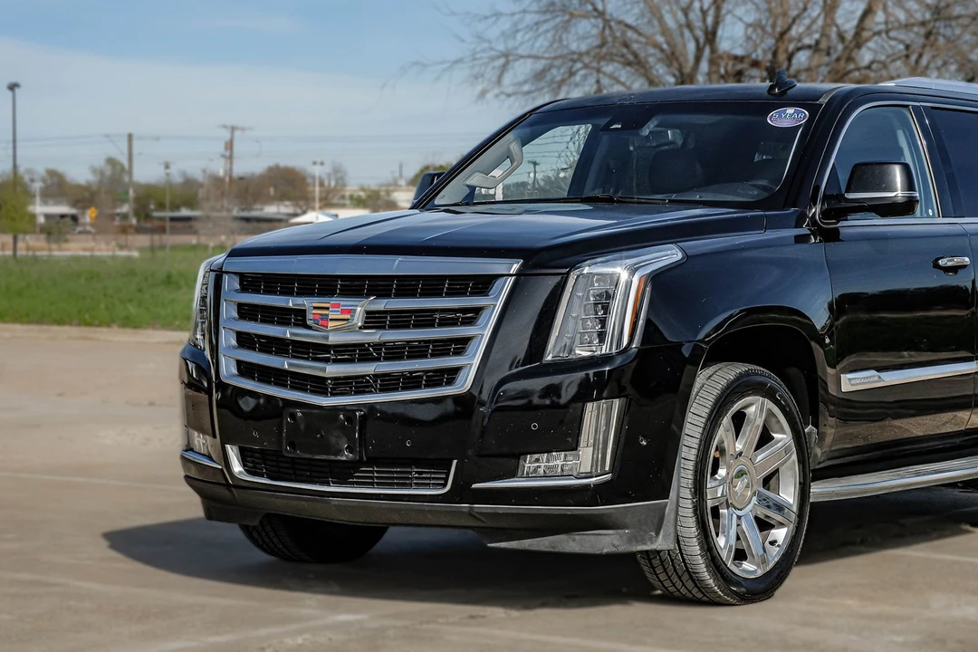 2017 Cadillac Escalade 4th Gen - Image 7 of 31