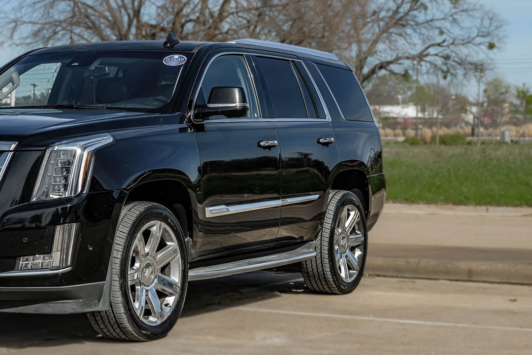 2017 Cadillac Escalade 4th Gen - Image 8 of 31