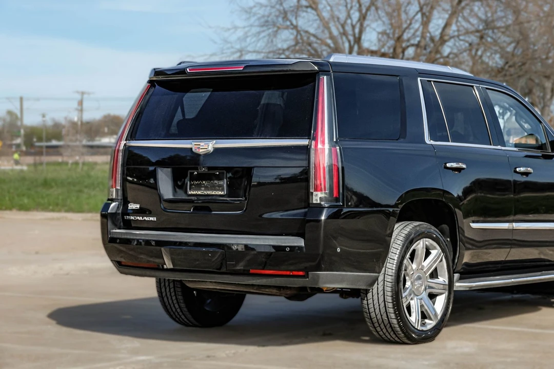 2017 Cadillac Escalade 4th Gen - Image 12 of 31