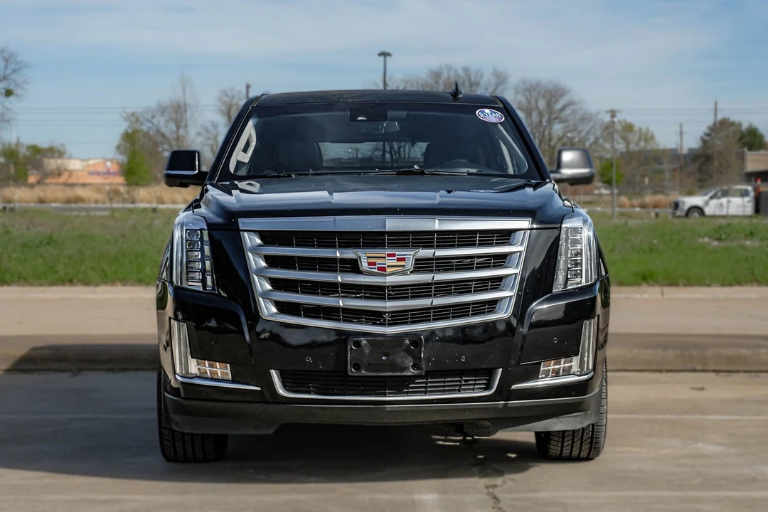 2017 Cadillac Escalade 4th Gen - Image 9 of 31