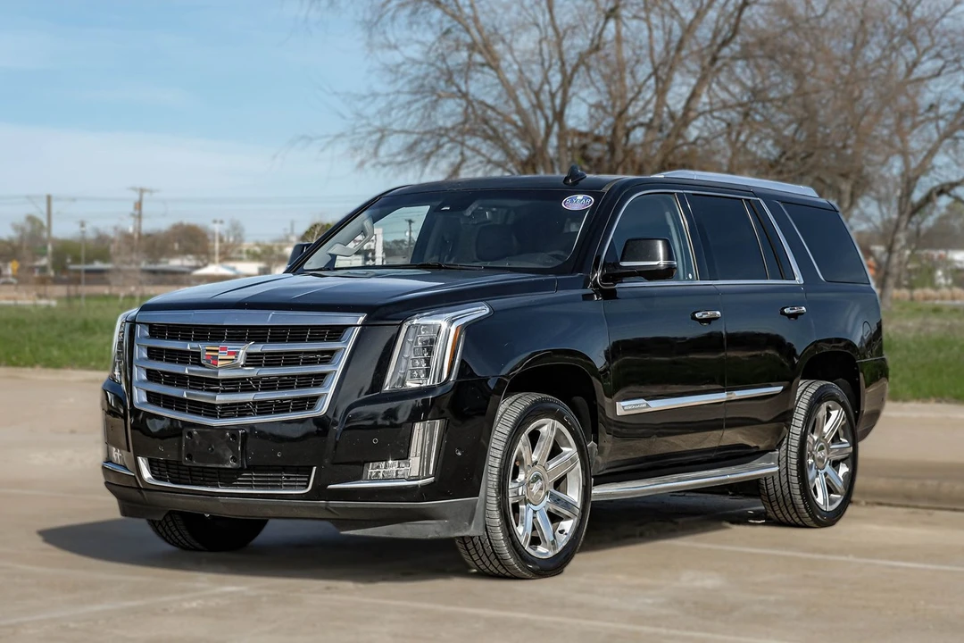 2017 Cadillac Escalade 4th Gen - Image 2 of 31