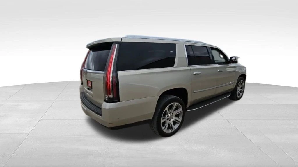 2017 Cadillac Escalade 4th Gen - Image 8 of 12