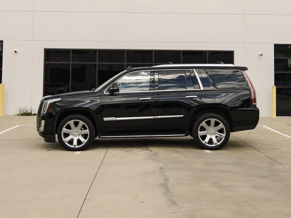 2017 Cadillac Escalade 4th Gen - Image 7 of 12