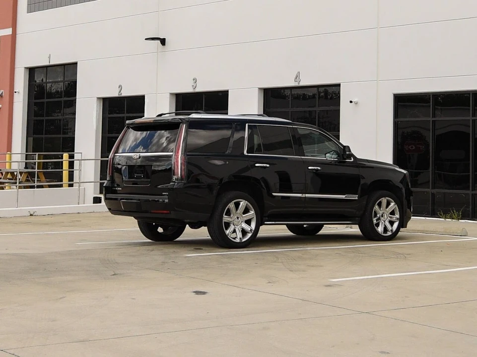 2017 Cadillac Escalade 4th Gen - Image 10 of 12