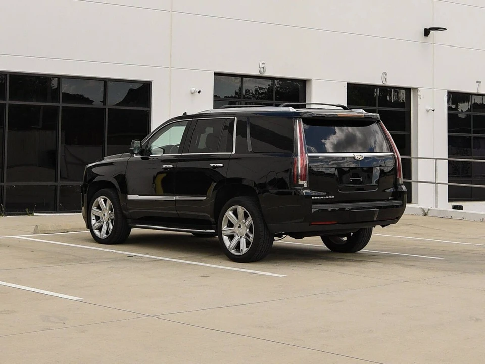 2017 Cadillac Escalade 4th Gen - Image 9 of 12