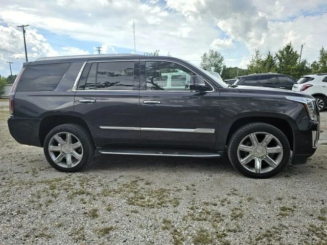2017 Cadillac Escalade 4th Gen - Image 4 of 12