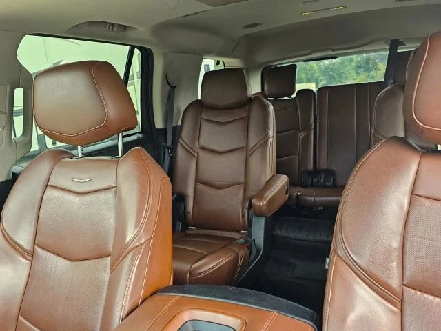 2017 Cadillac Escalade 4th Gen - Image 11 of 12
