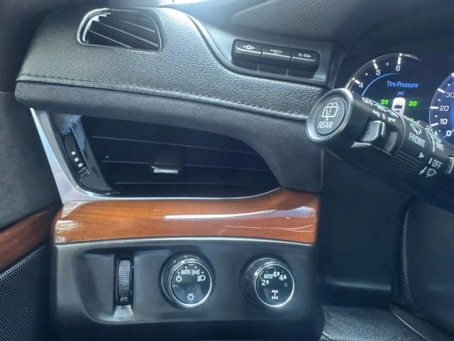 2017 Cadillac Escalade 4th Gen - Image 19 of 21