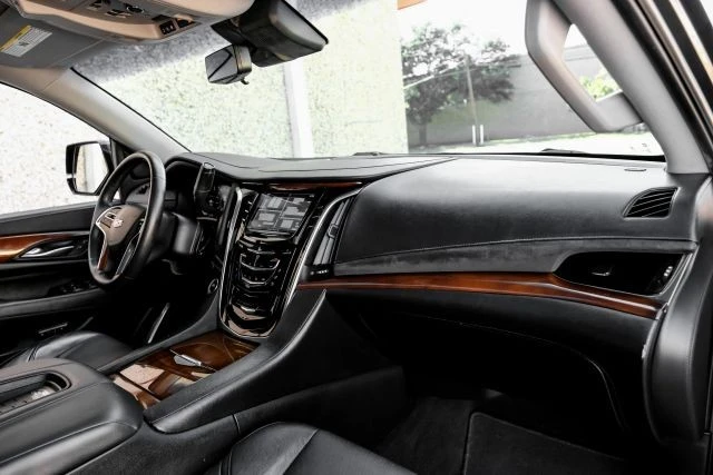 2017 Cadillac Escalade 4th Gen - Image 15 of 21