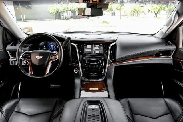 2017 Cadillac Escalade 4th Gen - Image 16 of 21