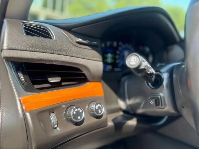 2017 Cadillac Escalade 4th Gen - Image 13 of 21