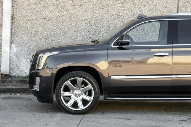 2017 Cadillac Escalade 4th Gen - Image 13 of 21