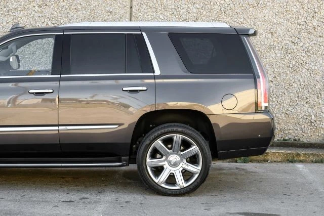 2017 Cadillac Escalade 4th Gen - Image 14 of 21