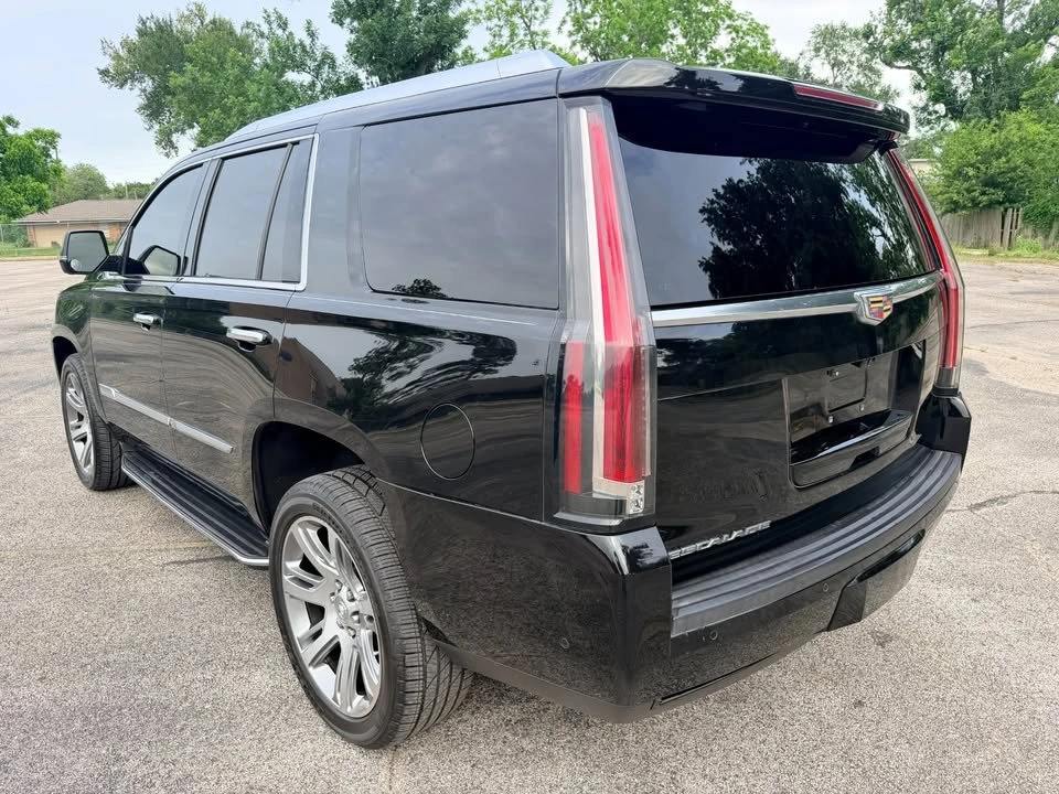 2017 Cadillac Escalade 4th Gen - Image 6 of 10