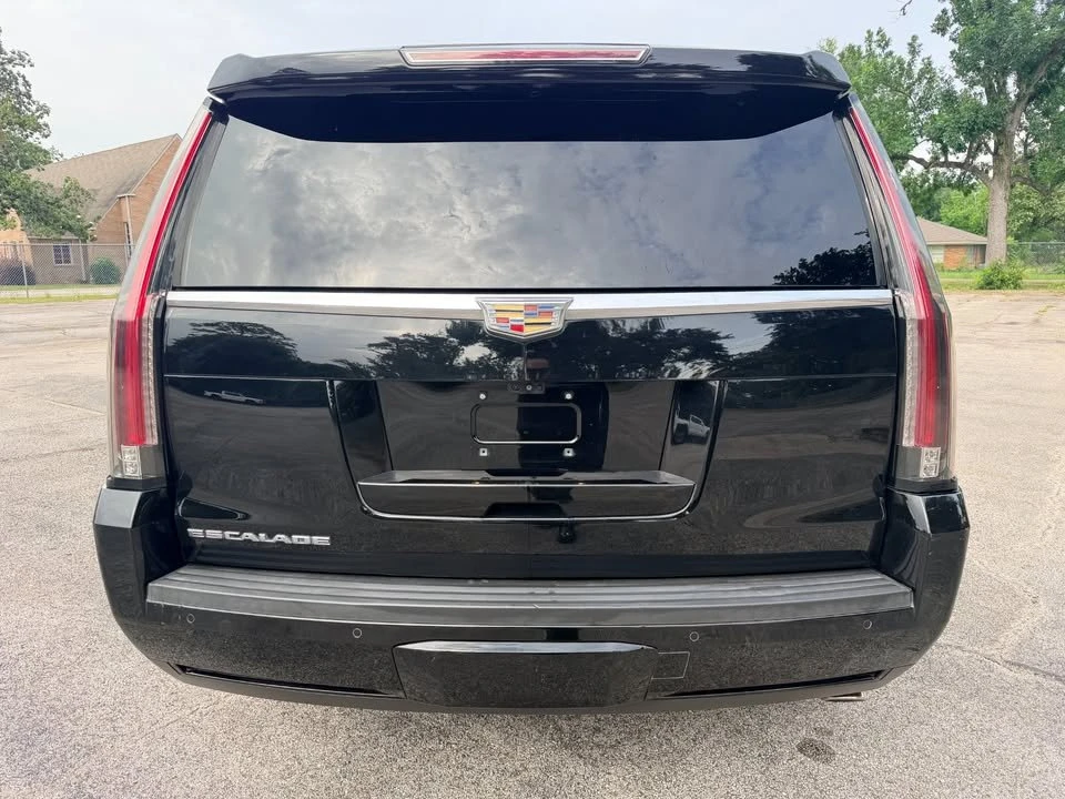 2017 Cadillac Escalade 4th Gen - Image 5 of 10