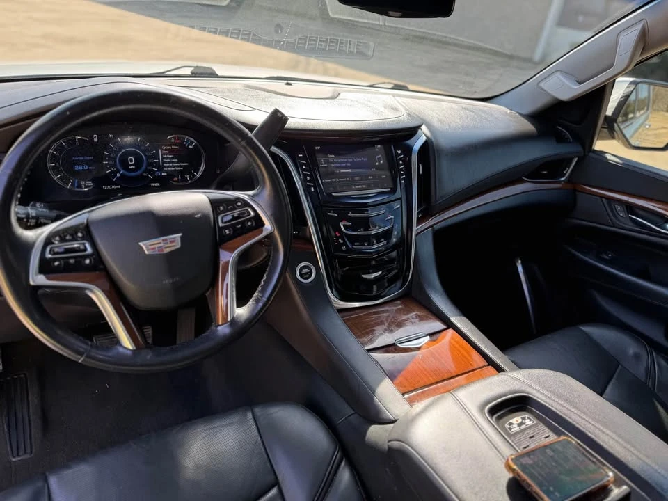 2017 Cadillac Escalade 4th Gen - Image 6 of 9