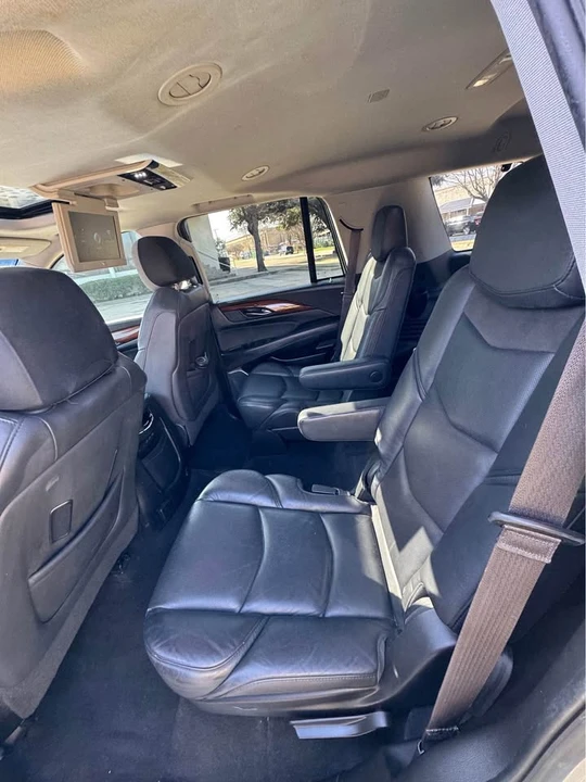 2017 Cadillac Escalade 4th Gen - Image 8 of 9