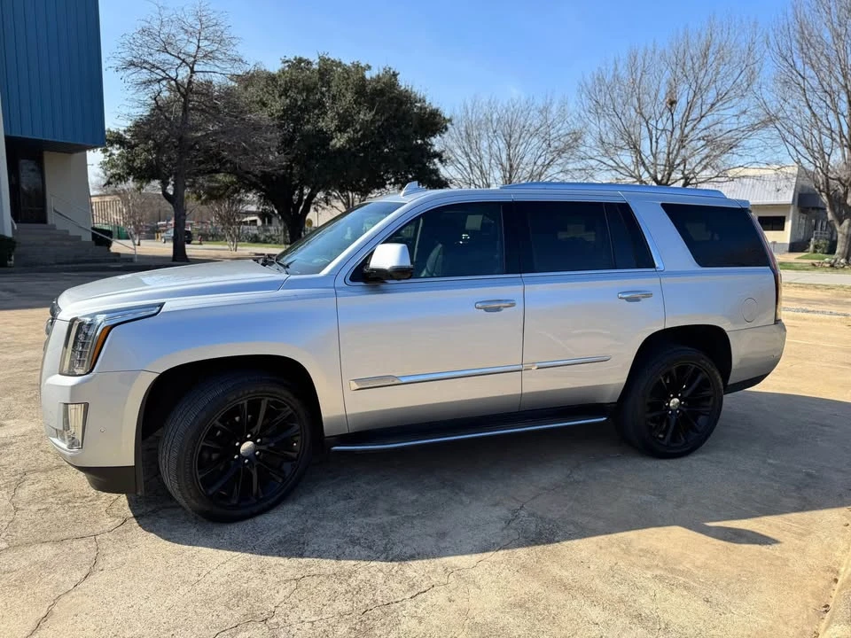 2017 Cadillac Escalade 4th Gen - Image 3 of 9
