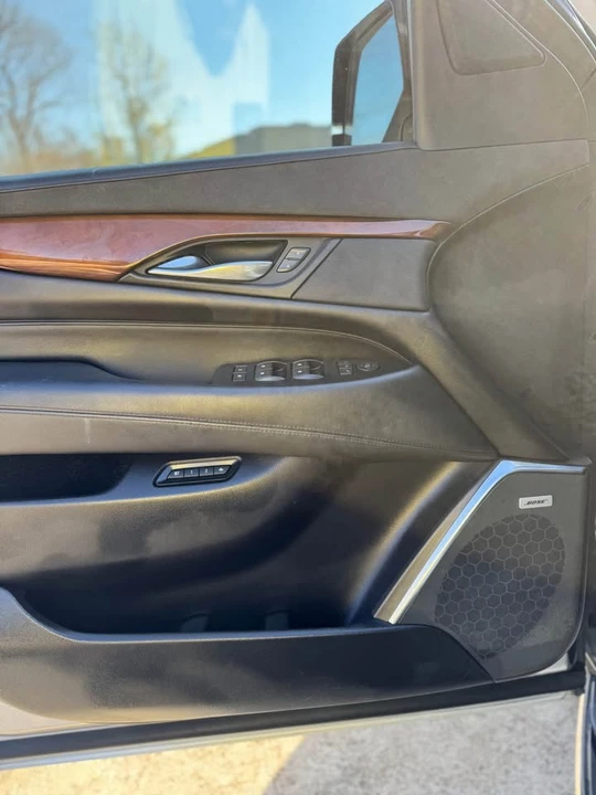 2017 Cadillac Escalade 4th Gen - Image 5 of 9