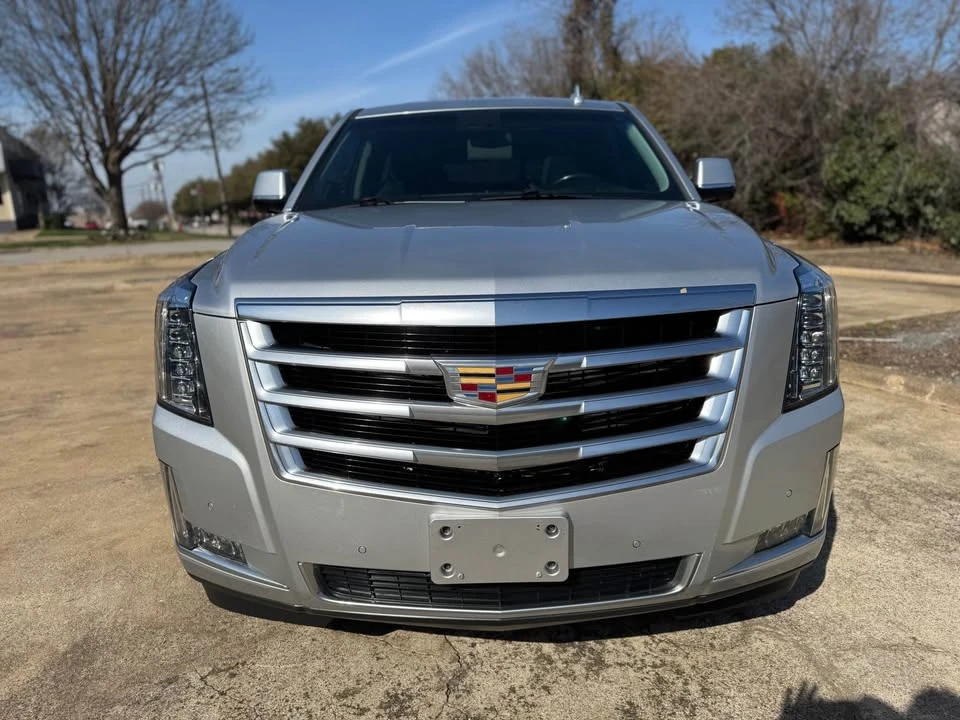 2017 Cadillac Escalade 4th Gen - Image 2 of 9