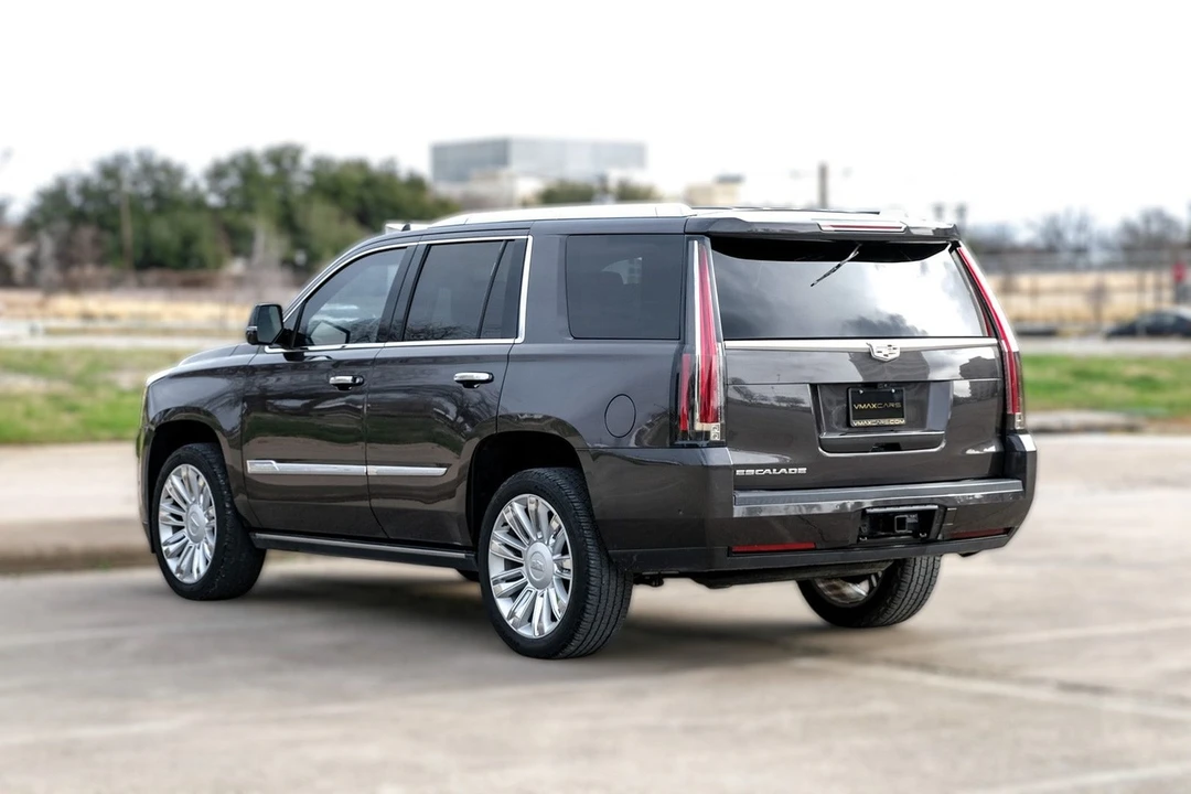 2017 Cadillac Escalade 4th Gen - Image 11 of 31