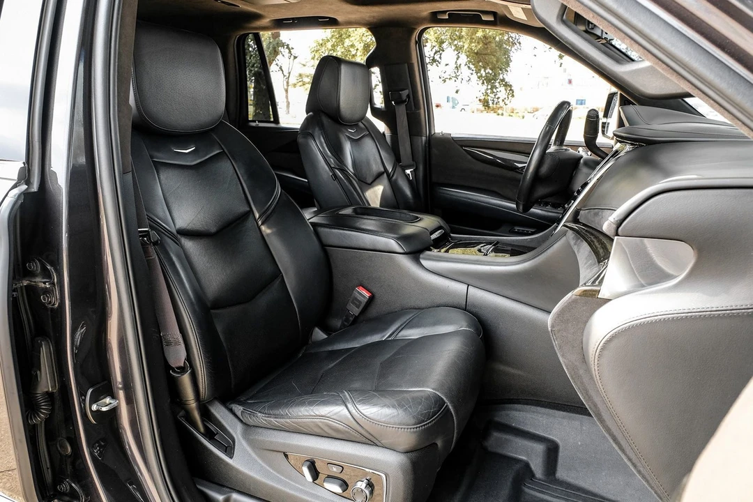 2017 Cadillac Escalade 4th Gen - Image 30 of 31