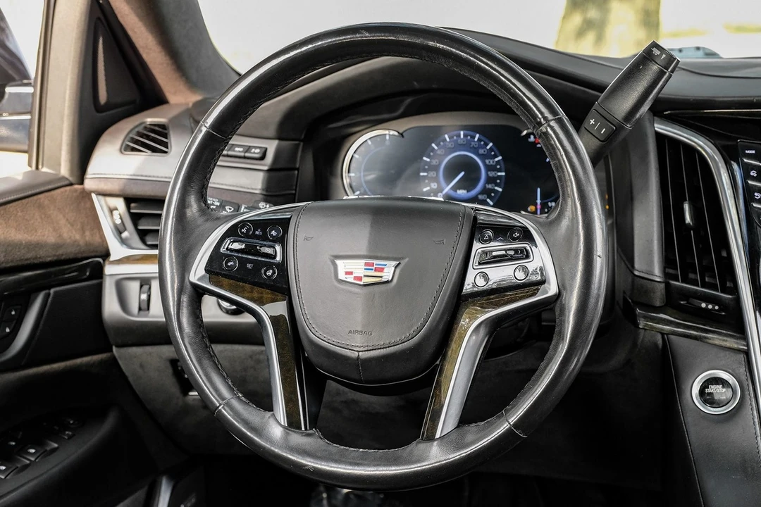 2017 Cadillac Escalade 4th Gen - Image 16 of 31
