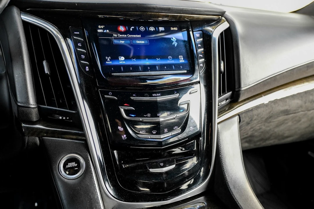 2017 Cadillac Escalade 4th Gen - Image 24 of 31