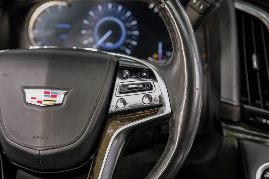 2017 Cadillac Escalade 4th Gen - Image 18 of 31